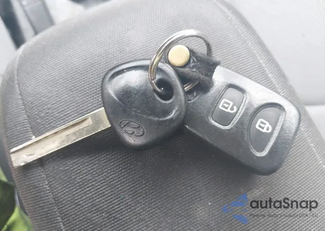 2013 Hyundai Accent Gls из США, поврежденный, VIN KMHCU4AE9DU462022